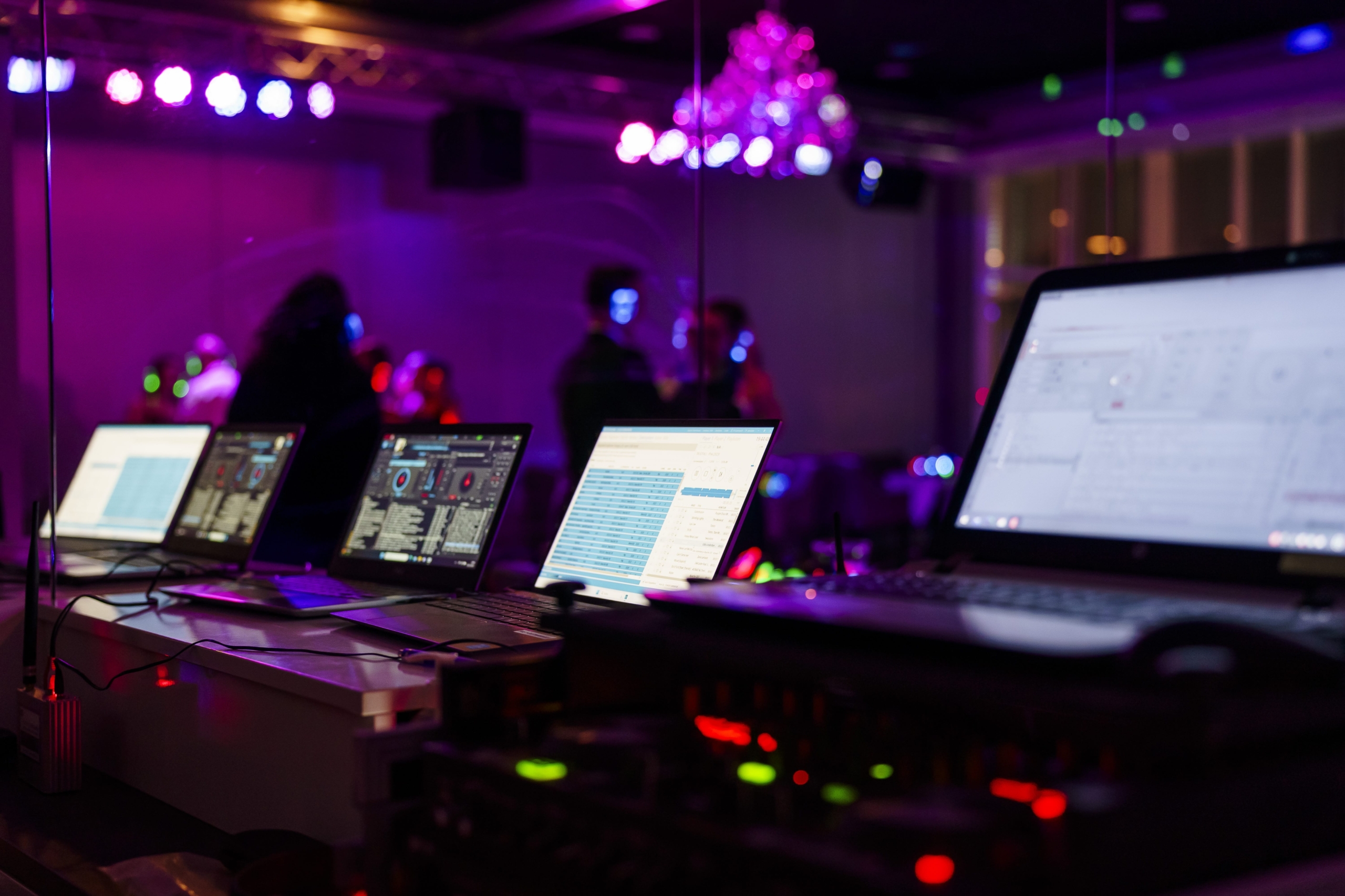 011_cValentin_Behringer-scaled